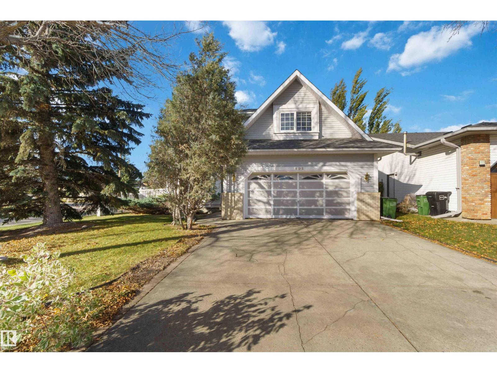 602 Forest LN NW, Edmonton, Alberta, T6R2C4