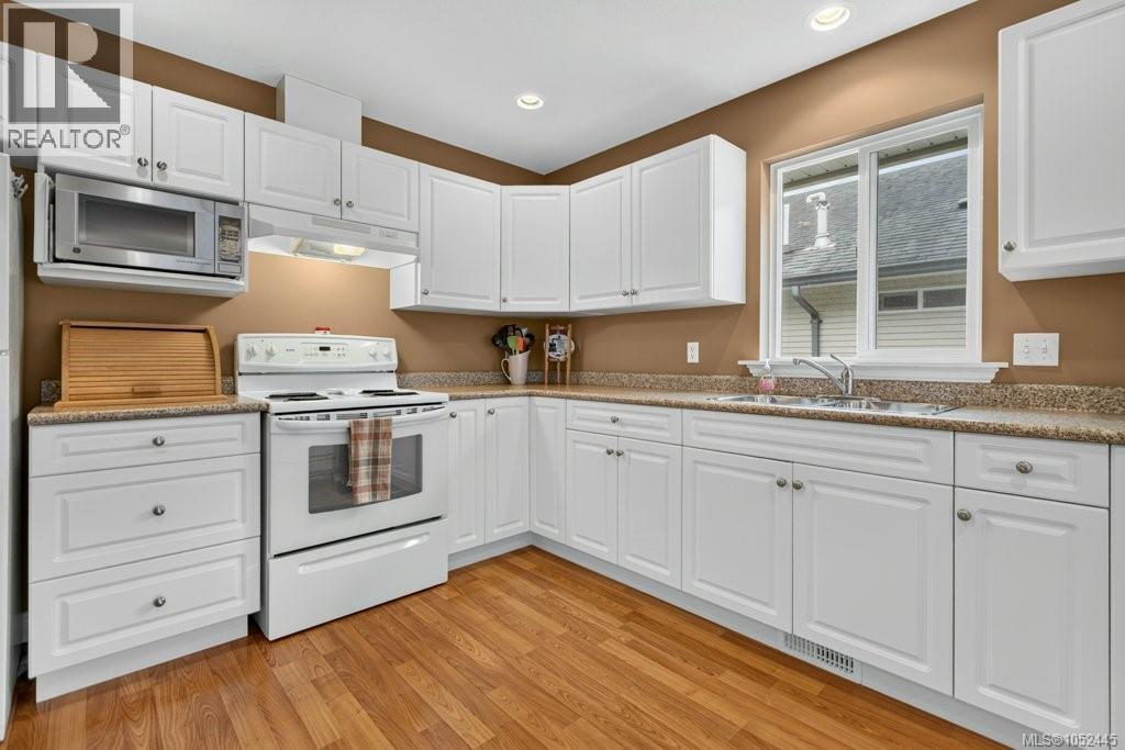 3303 Eighth St - 5