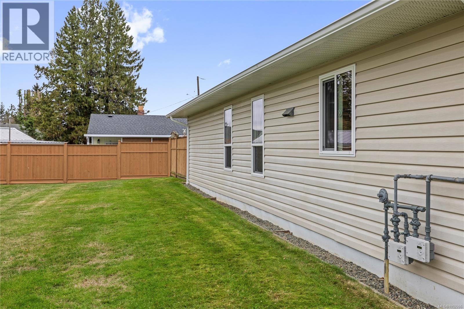 #113 240 Stanford Ave E - 33