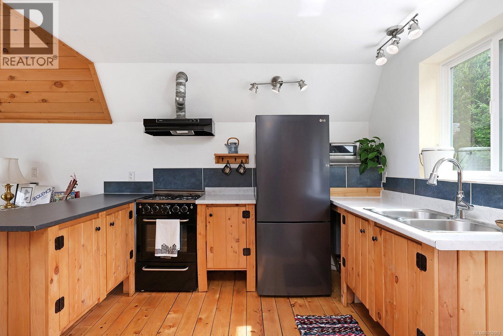 4150 Pinecrest Rd - 9