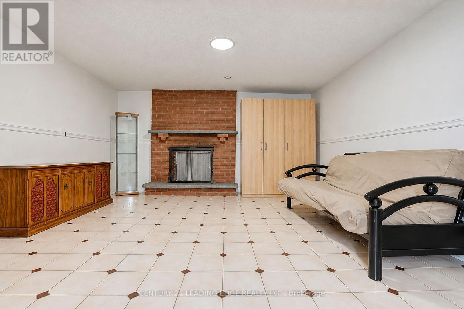 43 Ashland Crescent — photo 41