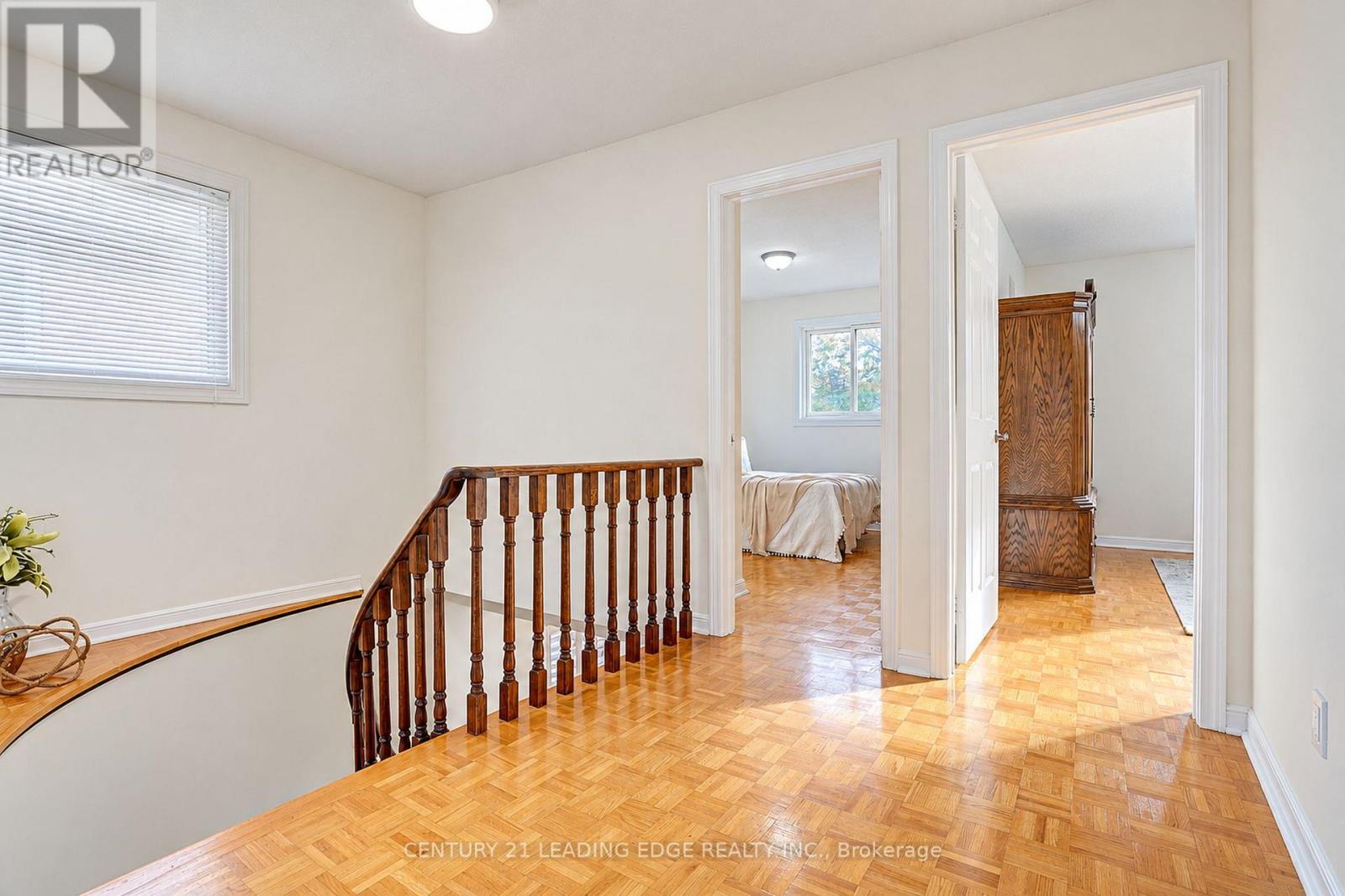 43 Ashland Crescent — photo 25