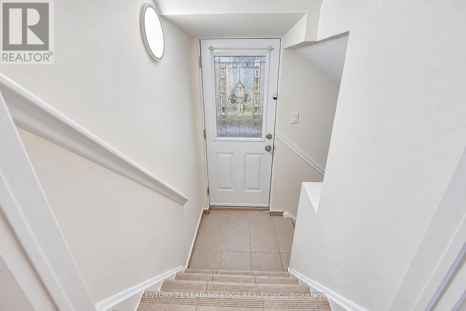 43 Ashland Crescent — photo 39
