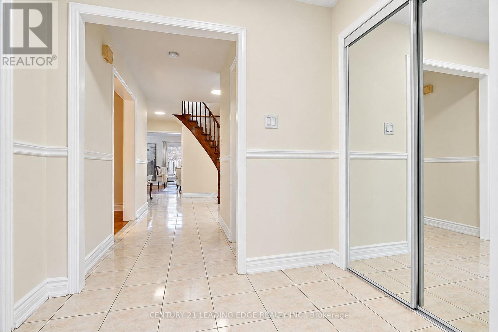 43 Ashland Crescent — photo 8