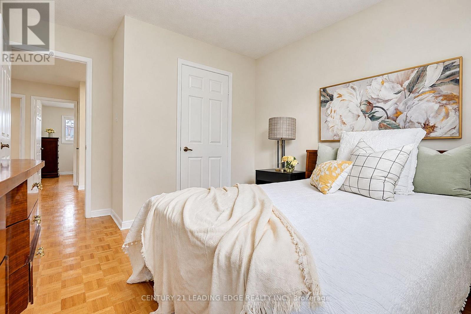 43 Ashland Crescent — photo 32