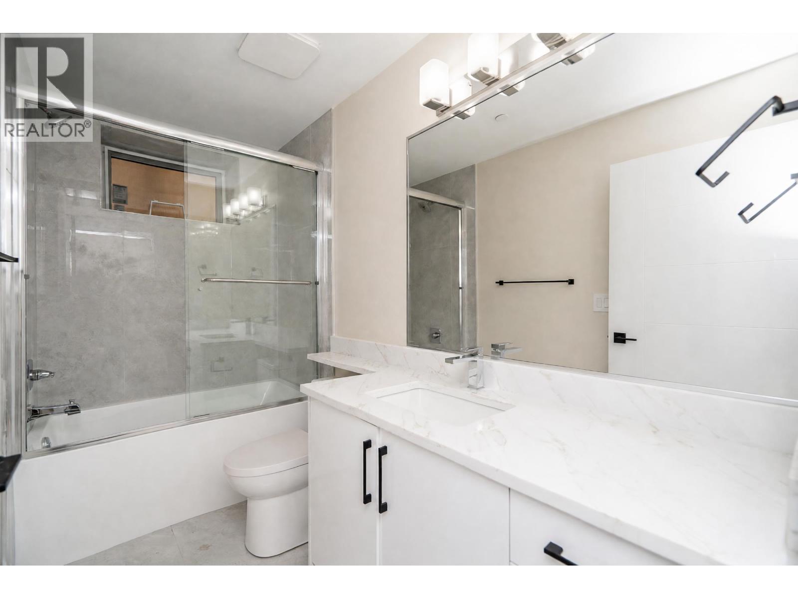 Photo 31 of 39