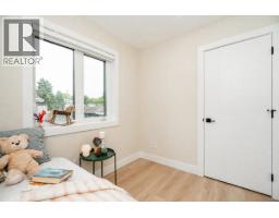 2828 Cheyenne Avenue, Vancouver, BC V5R4R6 Photo 25