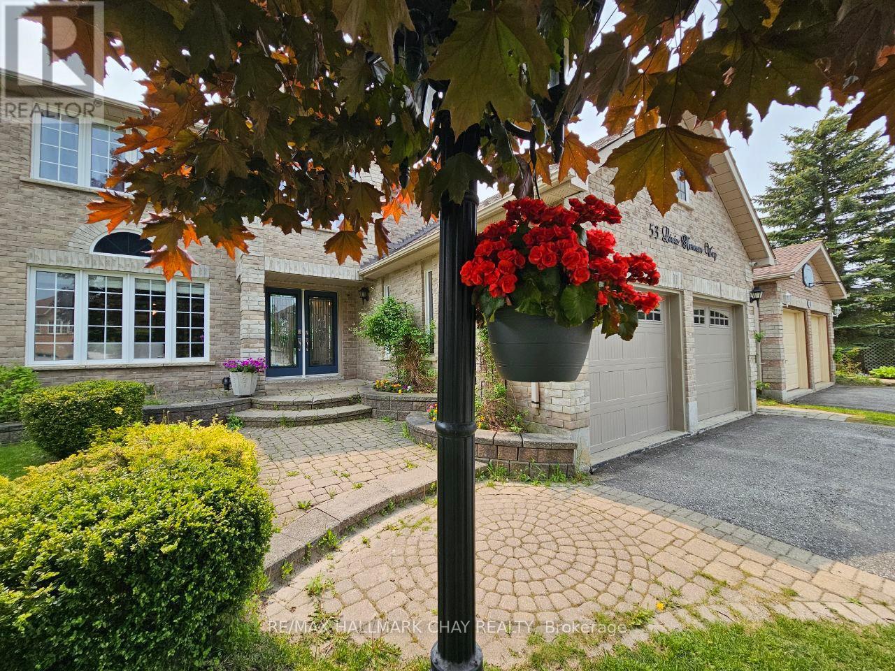 53 LIVIA HERMAN WAY, Barrie (East Bayfield) — photo 3