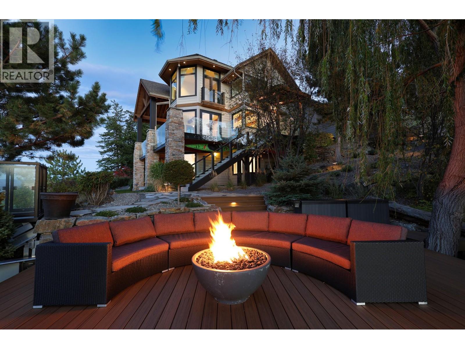6850 Lakeshore Road, Kelowna - Image 1