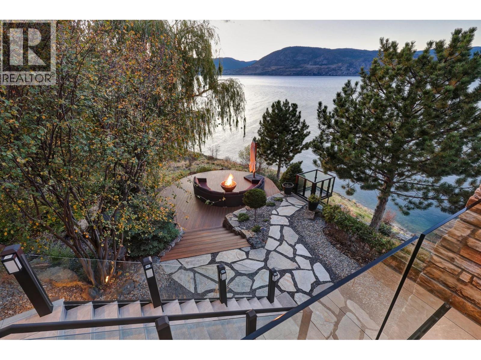 6850 Lakeshore Road, Kelowna - Image 1