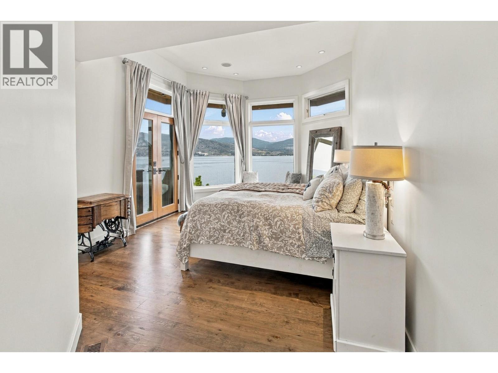 6850 Lakeshore Road, Kelowna - Image 1