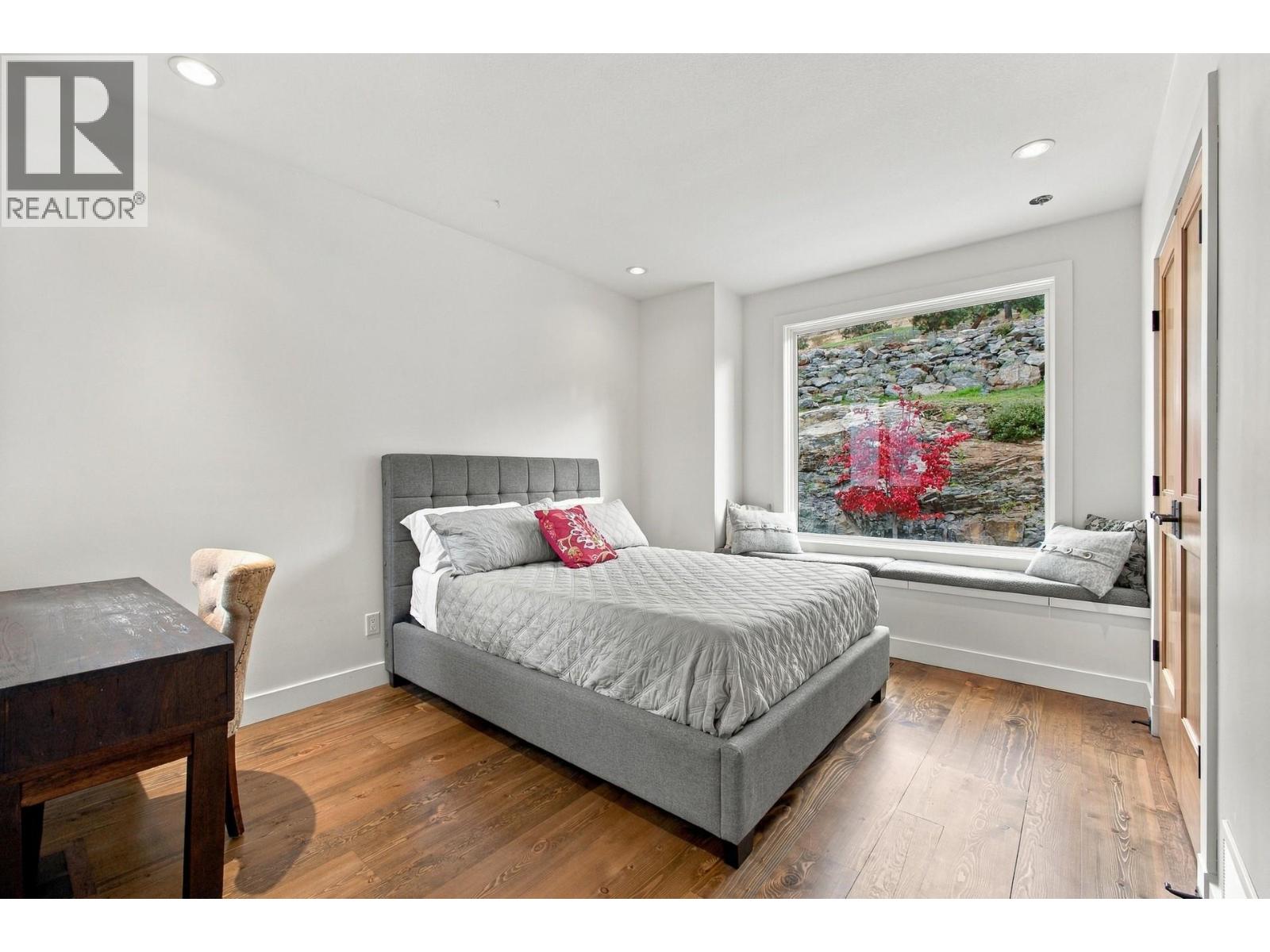 6850 Lakeshore Road, Kelowna - Image 1