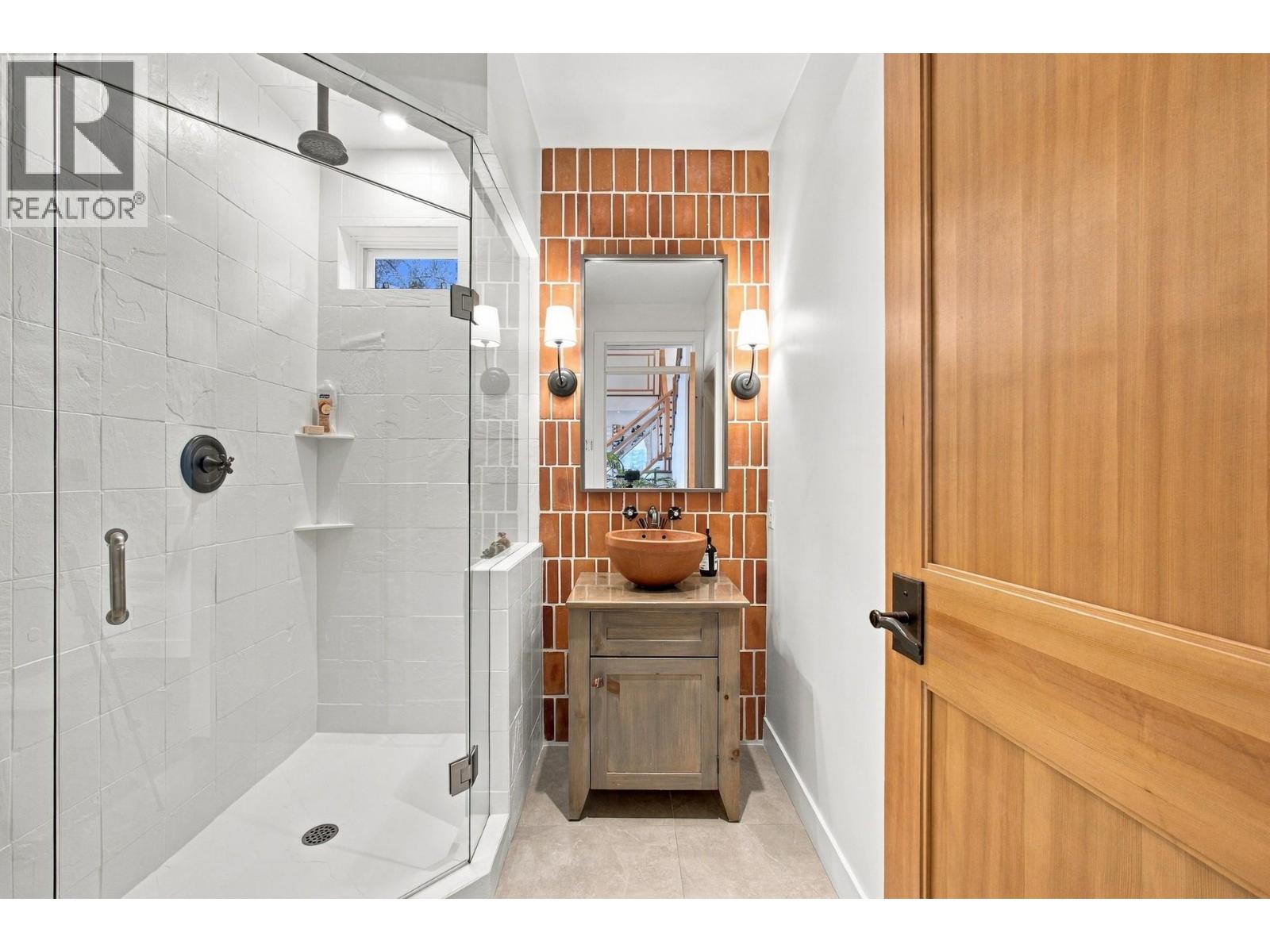 6850 Lakeshore Road, Kelowna - Image 1
