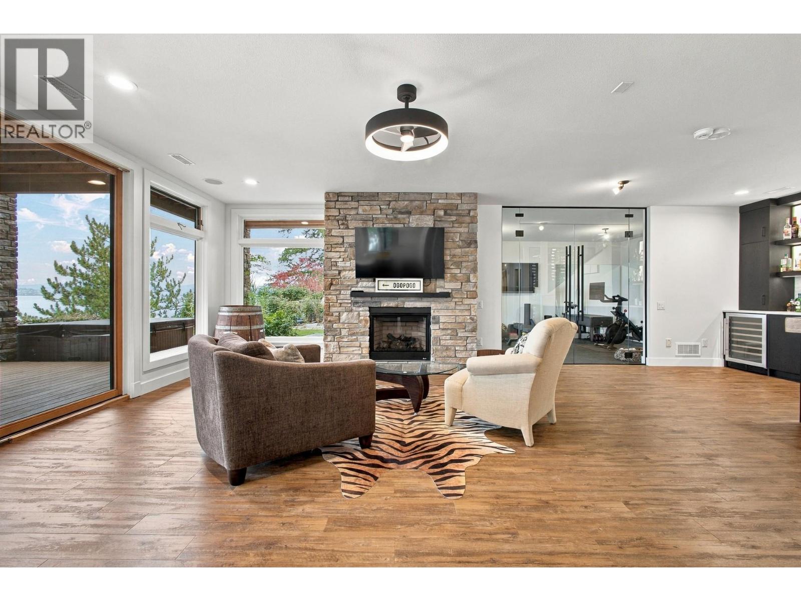 6850 Lakeshore Road, Kelowna - Image 1