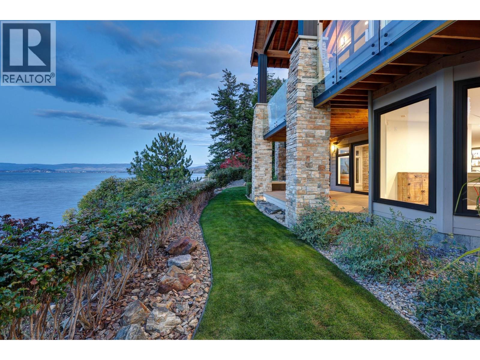 6850 Lakeshore Road, Kelowna - Image 1