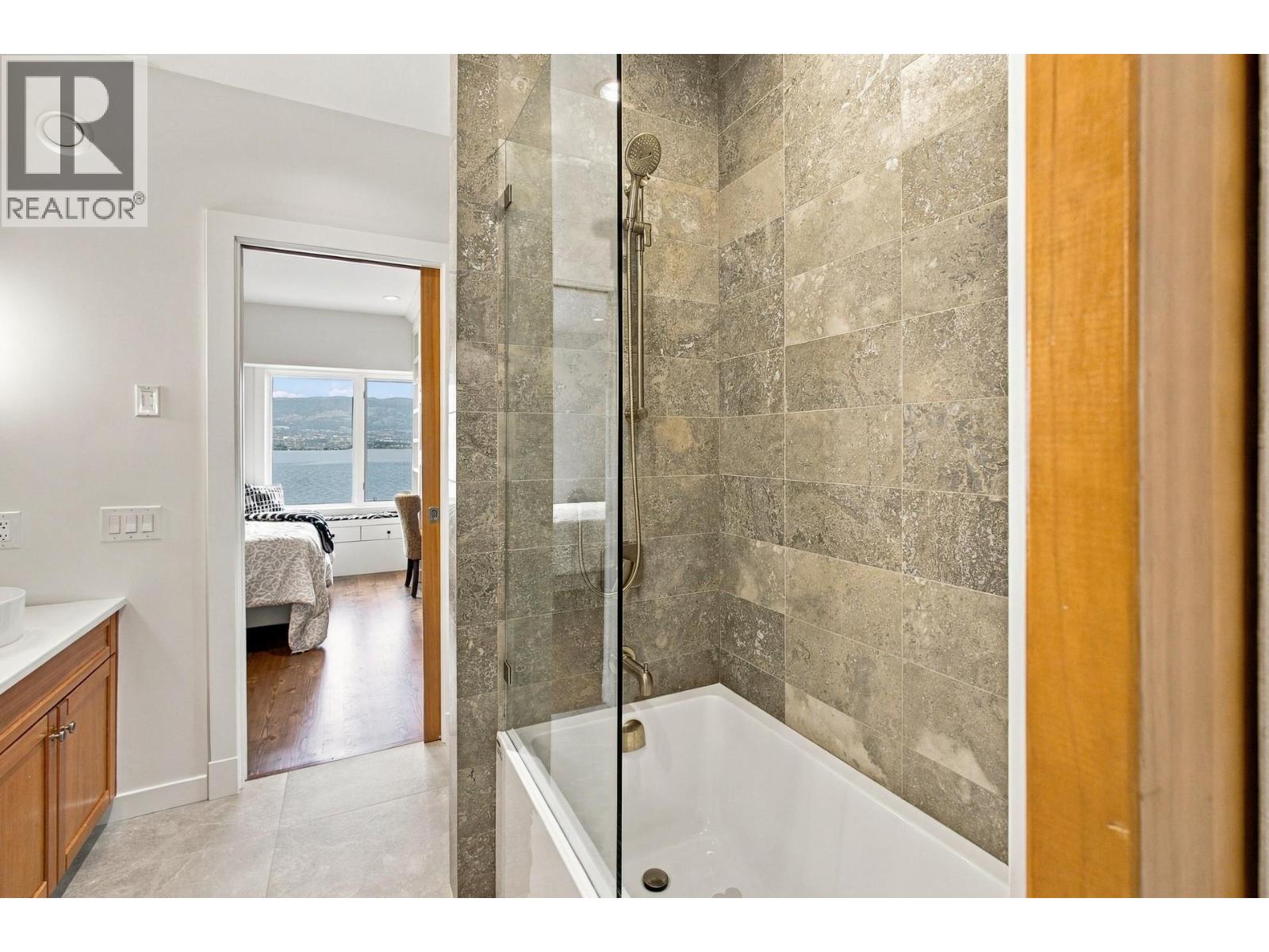 6850 Lakeshore Road, Kelowna - Image 1