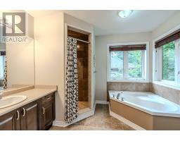 Bedroom 5 - 11 Oakmont Avenue, Oro Medonte, ON L0L2L0 Photo 10