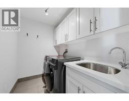 2030 25 Street SW - photo 30