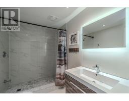 11 Oakmont Avenue, Oro Medonte, ON L0L2L0 Photo 18