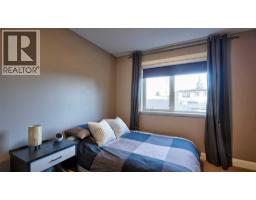 2211A 33 Street SW - photo 18