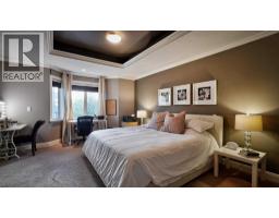 2211A 33 Street SW - photo 15