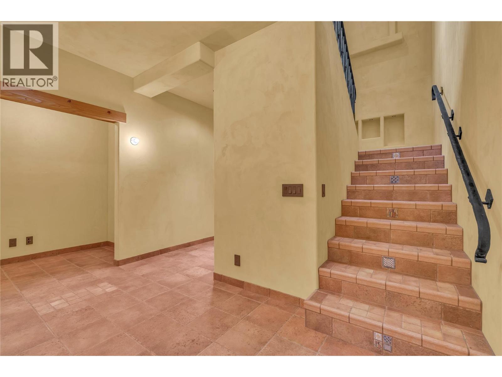 18005 Whitfield Road, Summerland