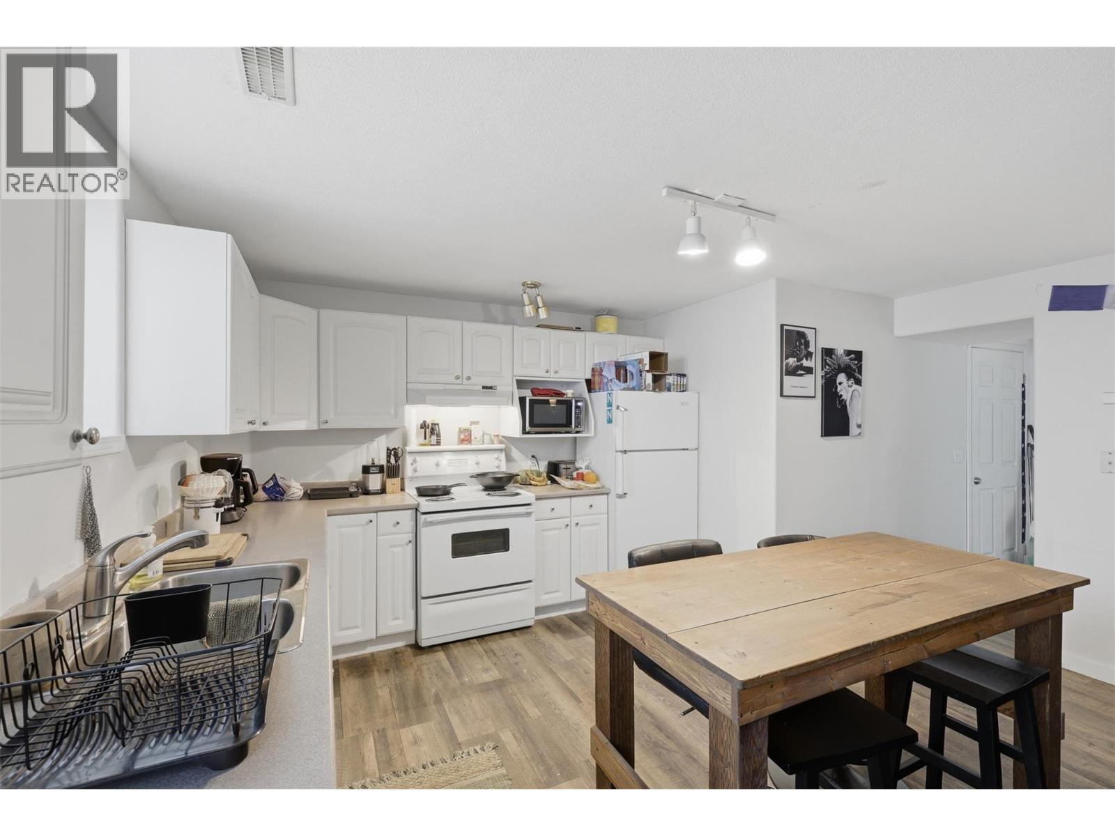 2435 DRUMMOND Court - 45