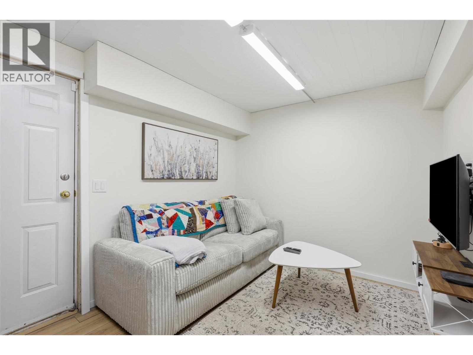 2435 DRUMMOND Court - 39