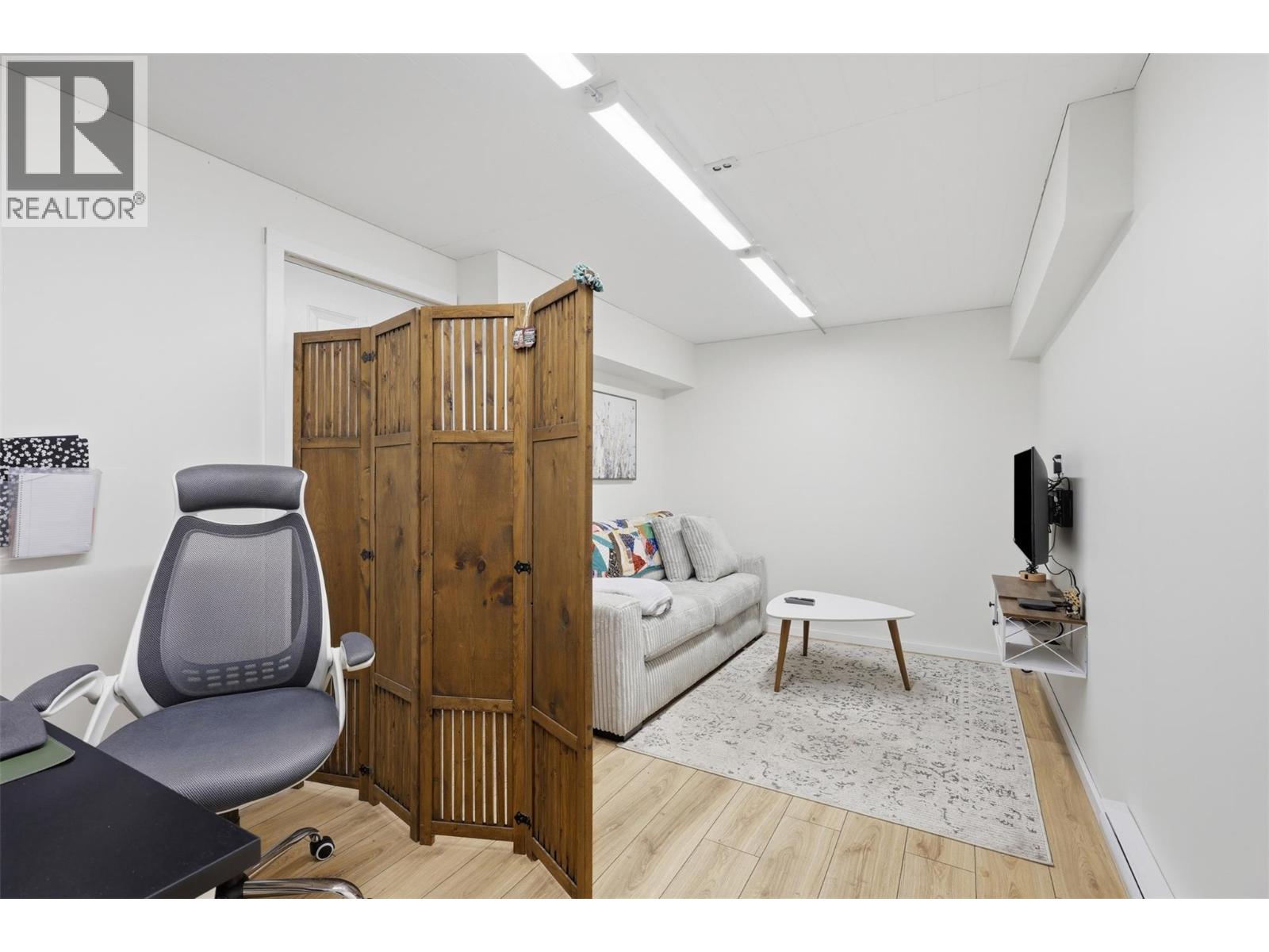 2435 DRUMMOND Court - 38
