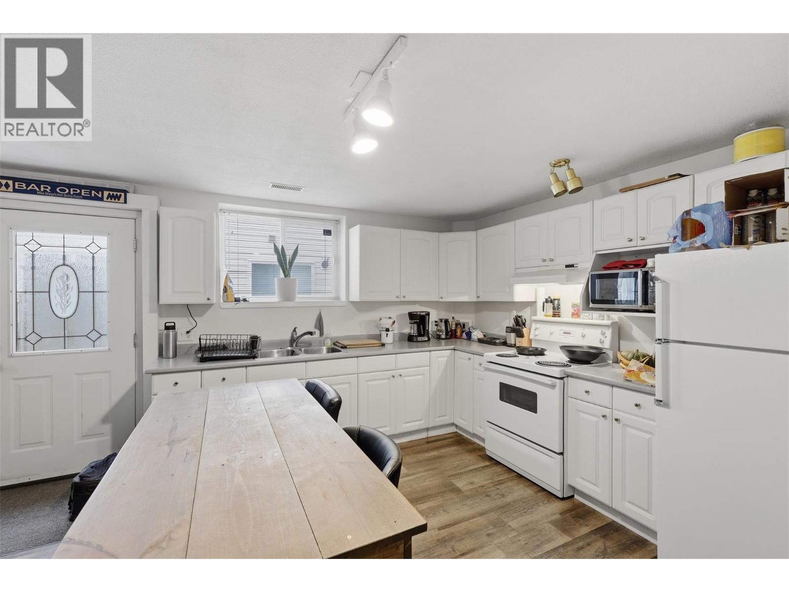2435 DRUMMOND Court - 46
