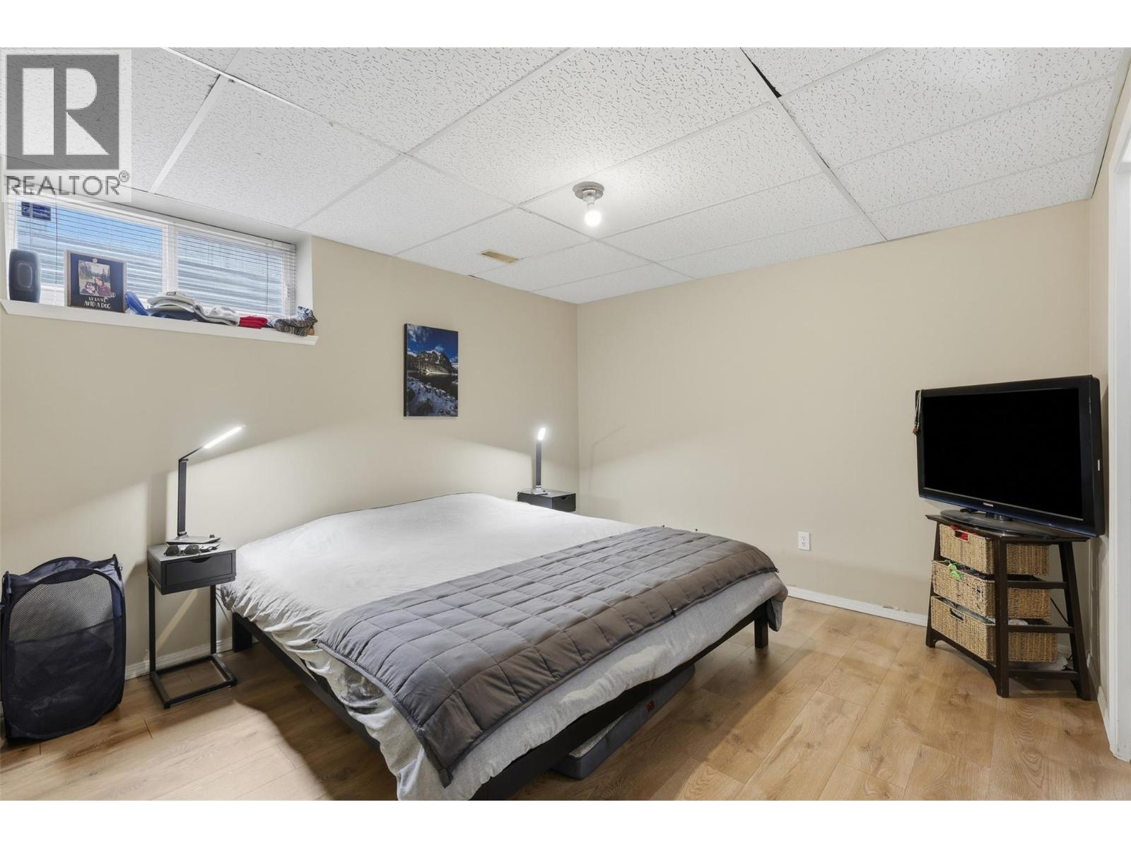 2435 DRUMMOND Court - 47