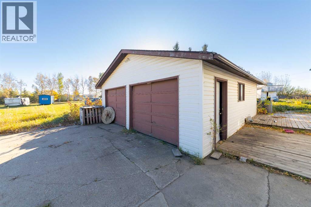 13053A Highway 16, Rural Vermilion River, County of — photo 11