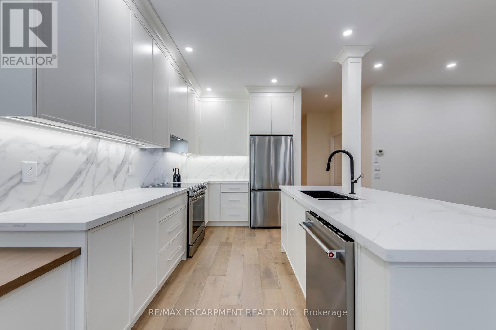 2364 Hilda Drive — photo 13