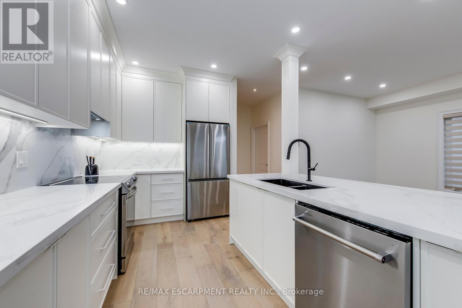 2364 Hilda Drive — photo 14