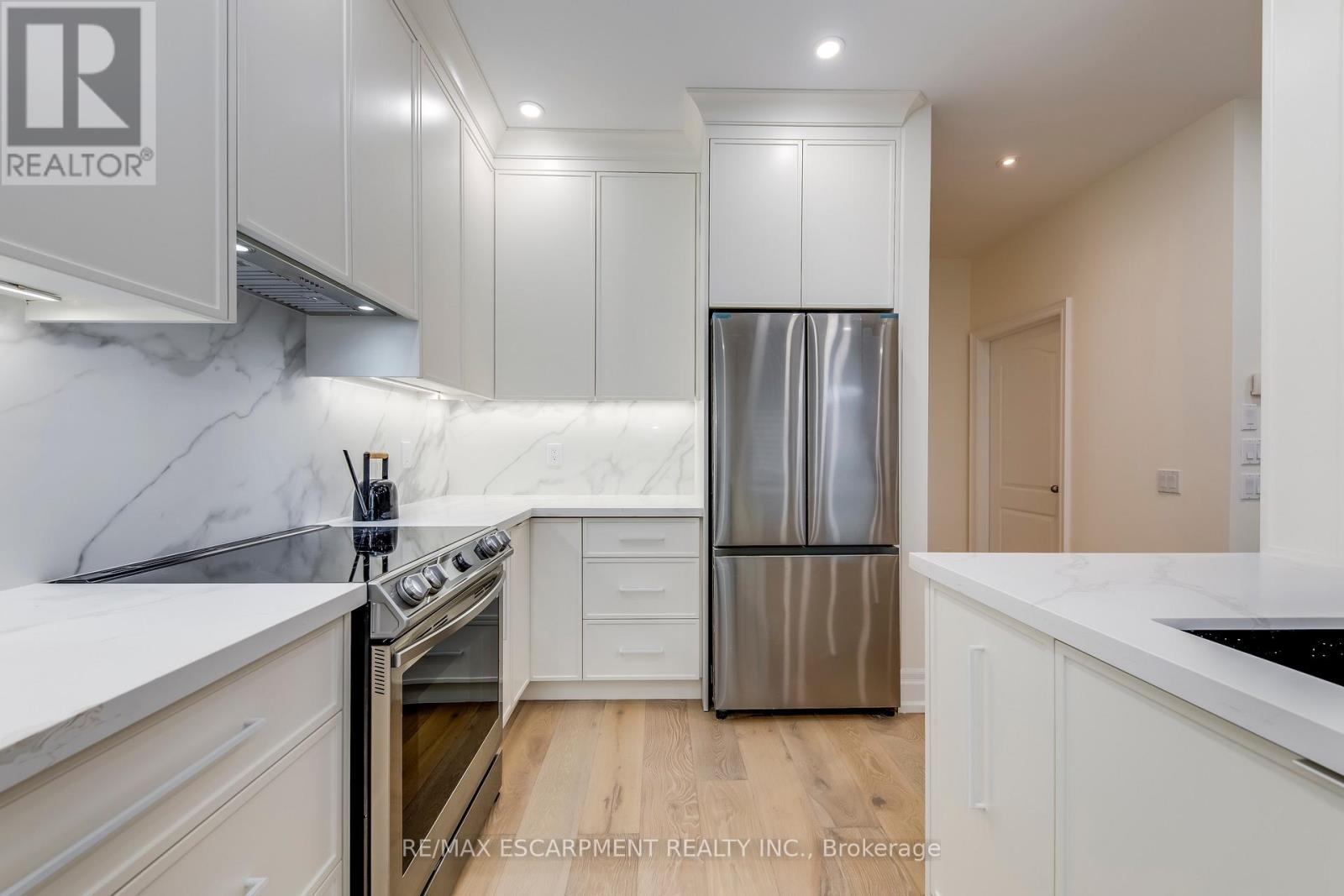 2364 Hilda Drive — photo 15