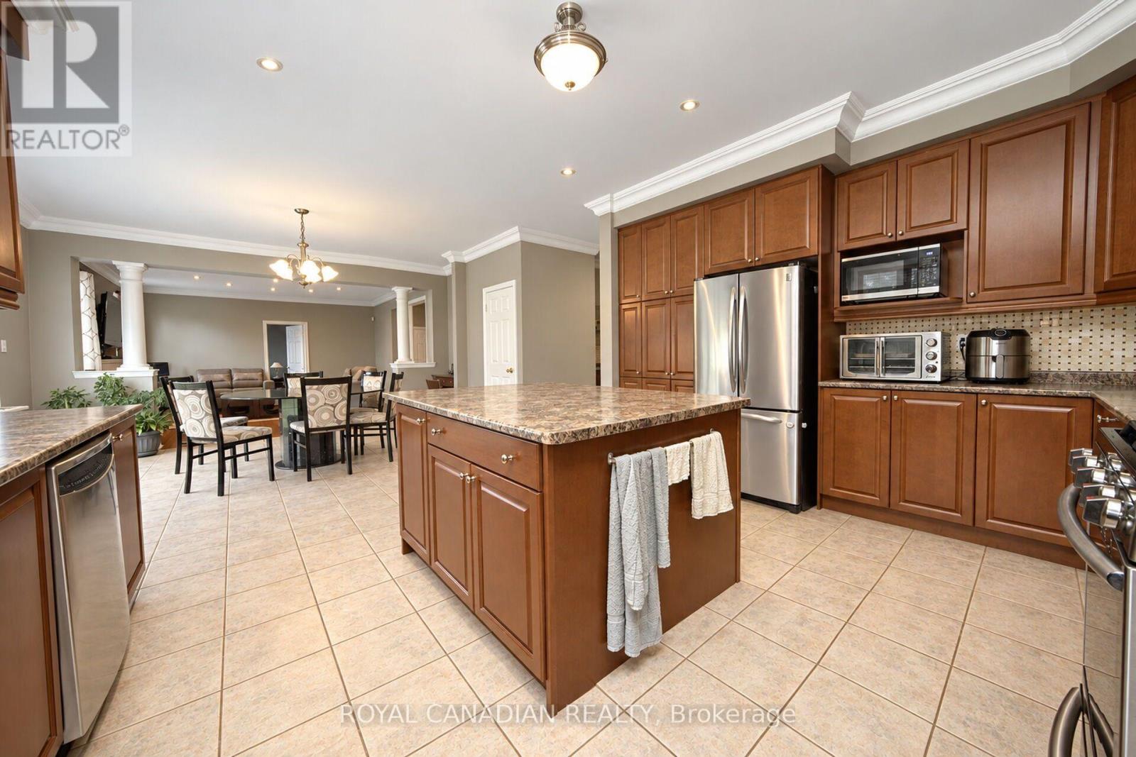 22 JANETVILLE STREET, Brampton (Bram East) — photo 12