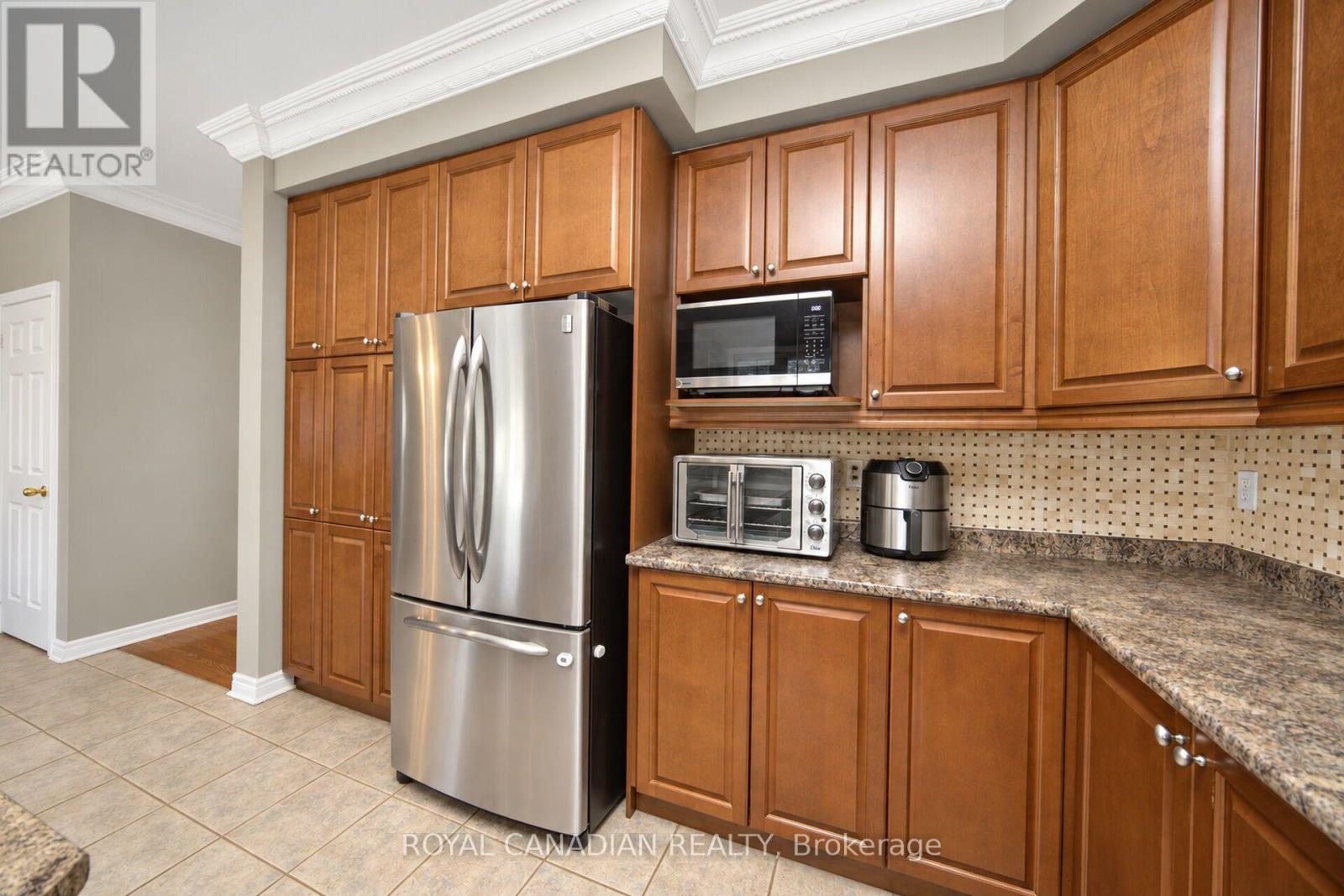 22 Janetville Street, Brampton, ON photo 13