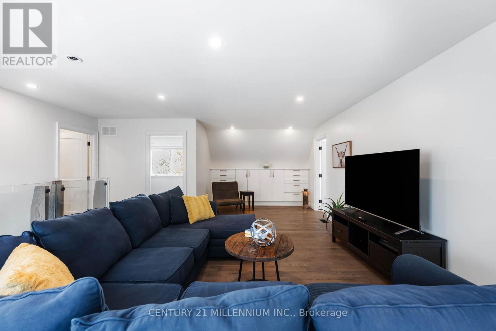 2 AMANDA STREET - 31