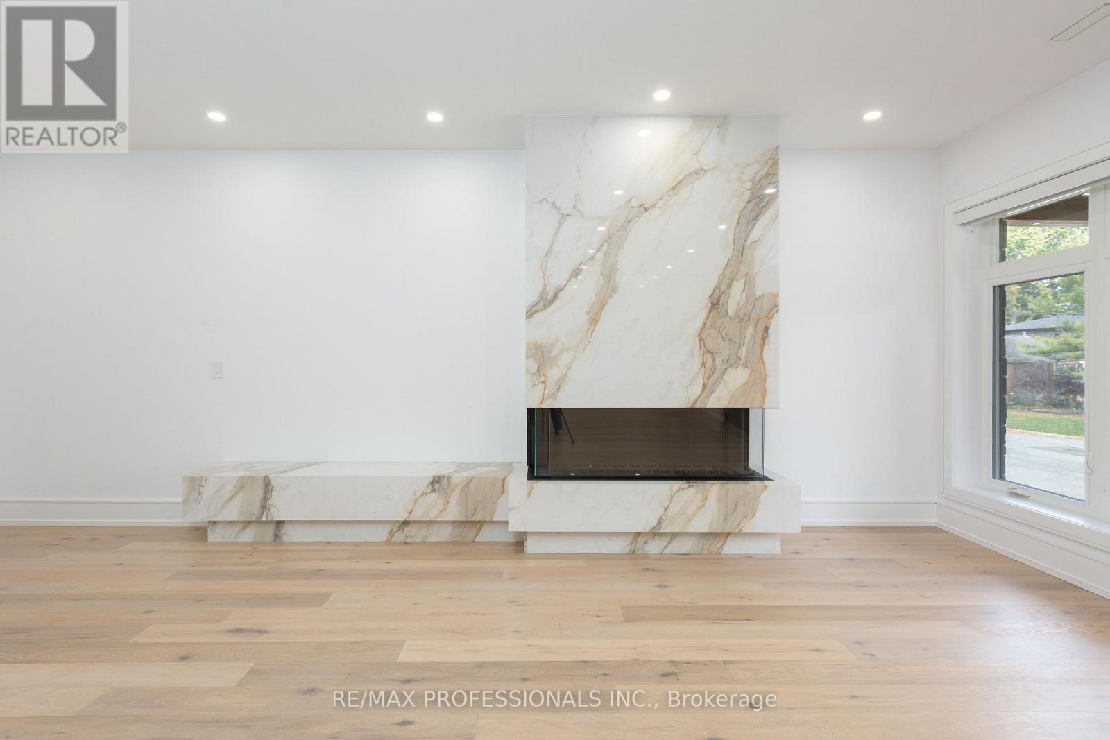 28 MARTIN GROVE ROAD, Toronto (Islington-City Centre West) — photo 6