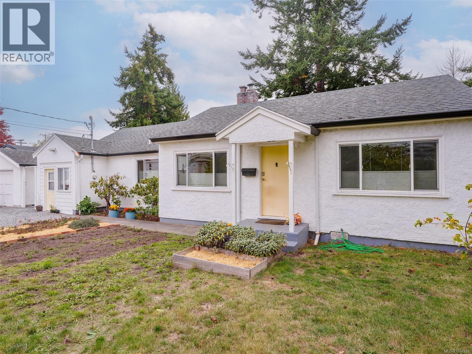 4012 Raymond St N - 1
