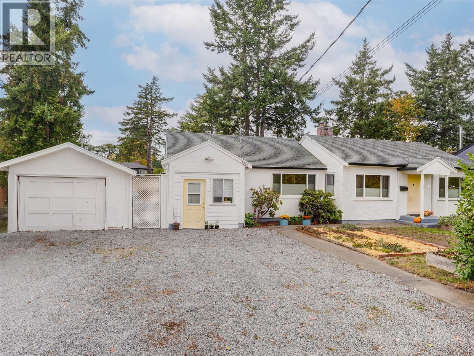4012 Raymond St N - 24