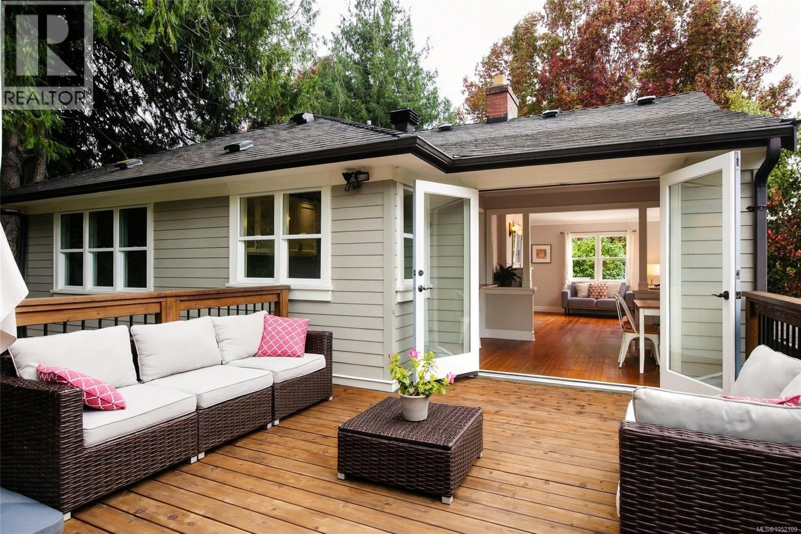 1692 Chandler Ave - 18