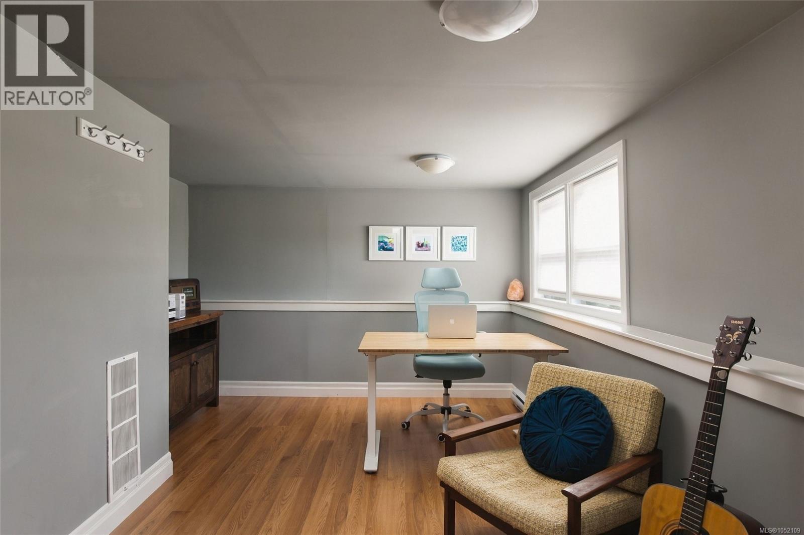 1692 Chandler Ave - 29