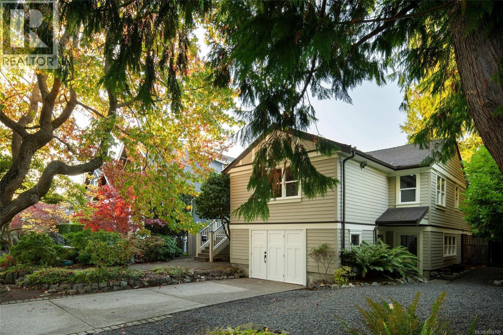 1692 Chandler Ave - 47