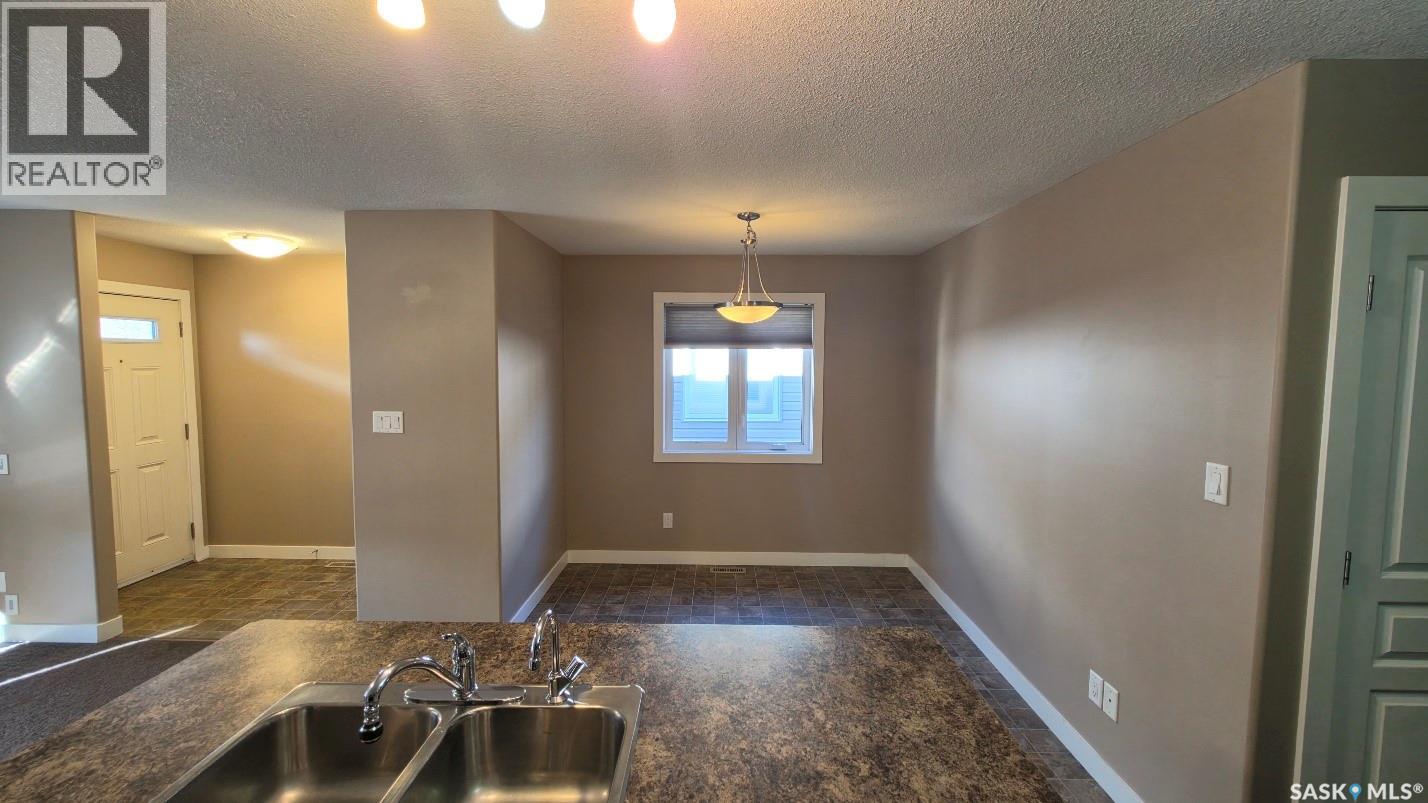 139 St John STREET N - 4