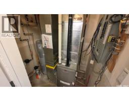139 St John Street N, Regina, SK S4R2V8 Photo 17