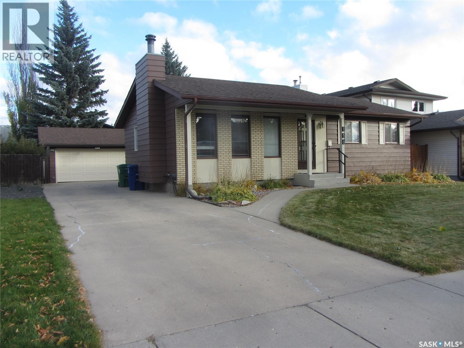 150 Chan CRESCENT - 1