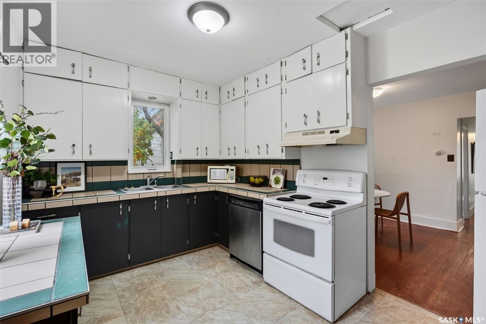 631 7th STREET E - 14