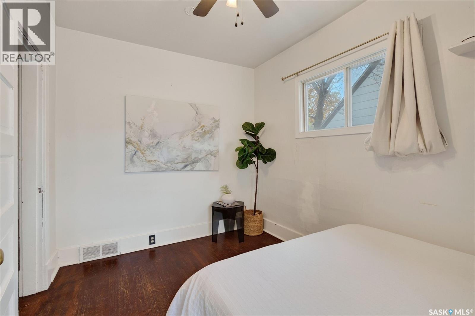 631 7th STREET E - 20