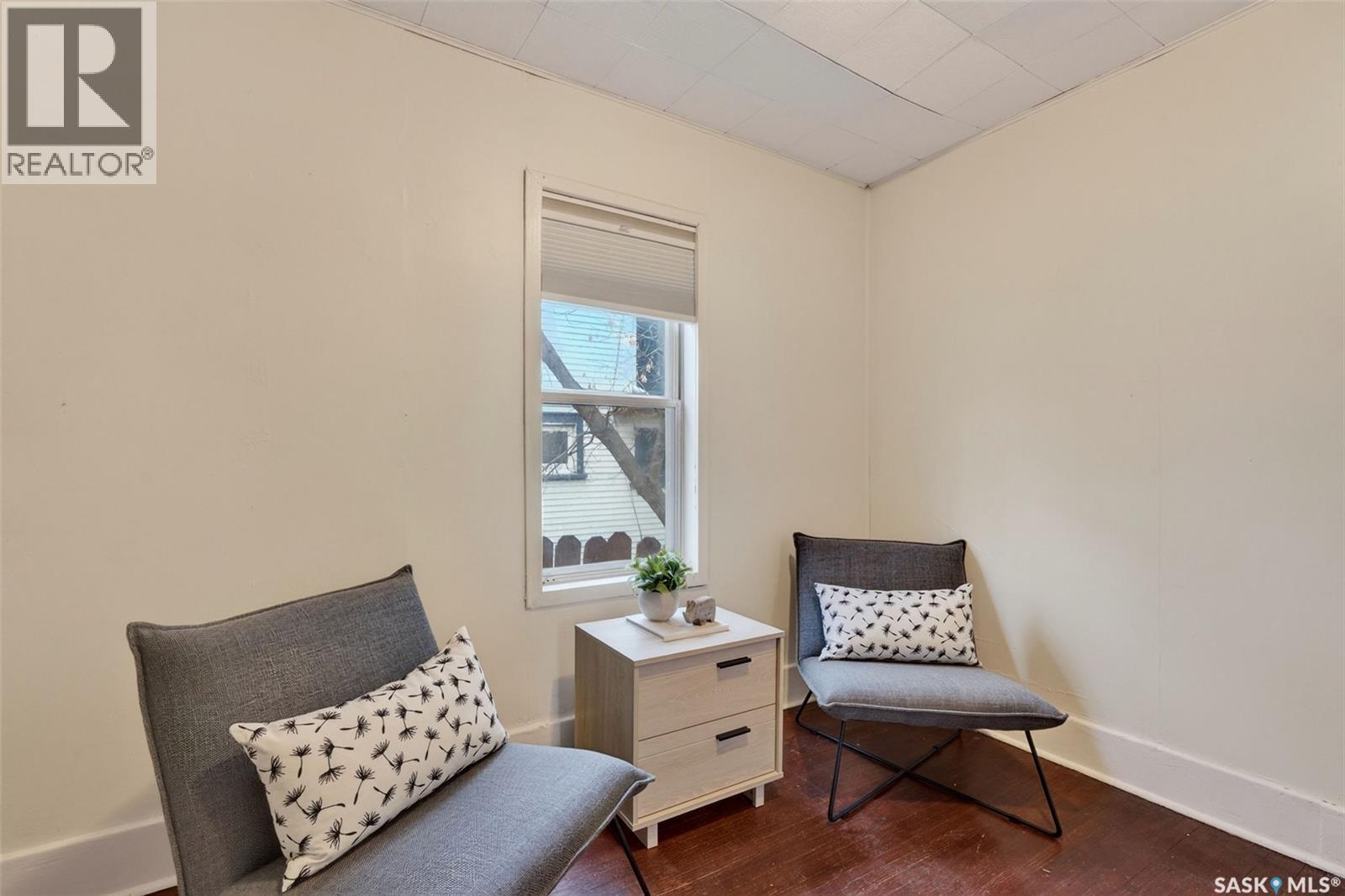 631 7th STREET E - 22